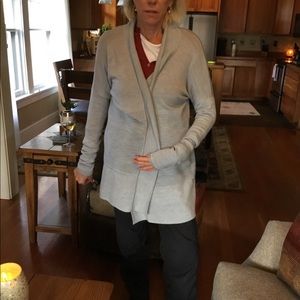 Lululemon sweater